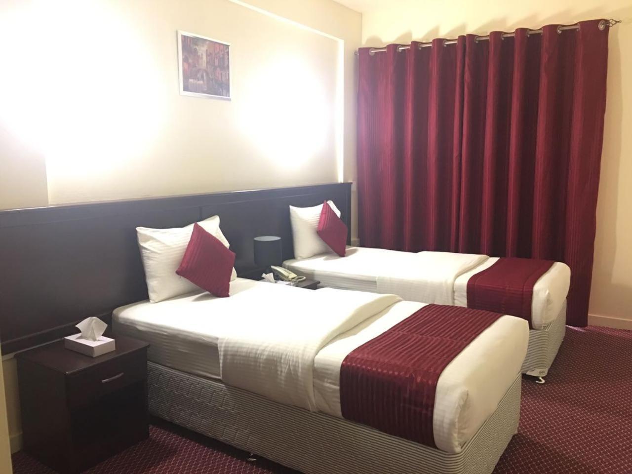Simba Hotel Dubai Buitenkant foto