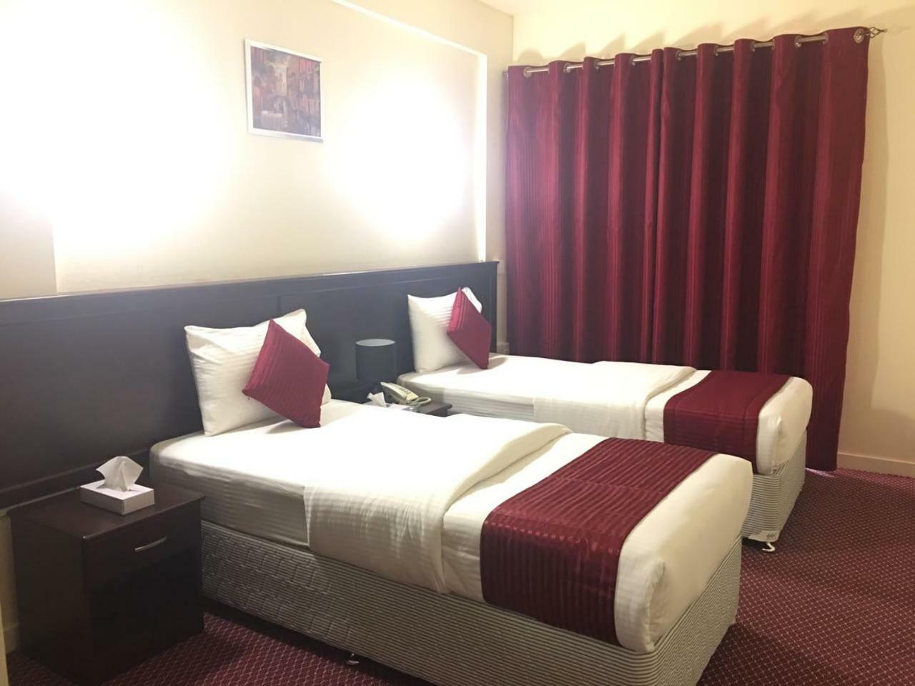Simba Hotel Dubai Buitenkant foto
